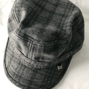 Pistil brand plaid cap. EUC.